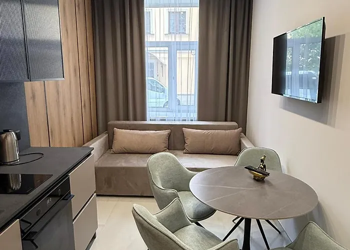 Leogrand On Rymlyanyna 6 * 리비프