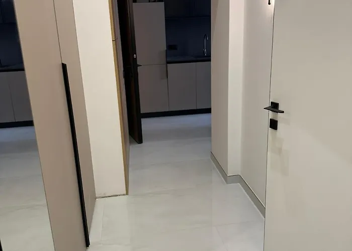 Leogrand On Rymlyanyna 6