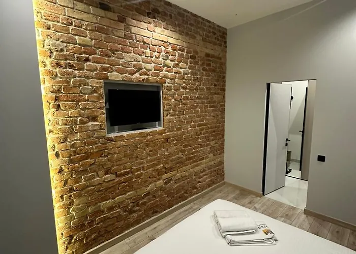 Leogrand On Rymlyanyna 6