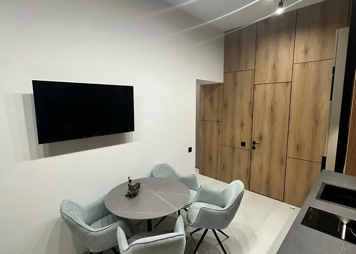 Apartamento Leogrand On Rymlyanyna 6 *